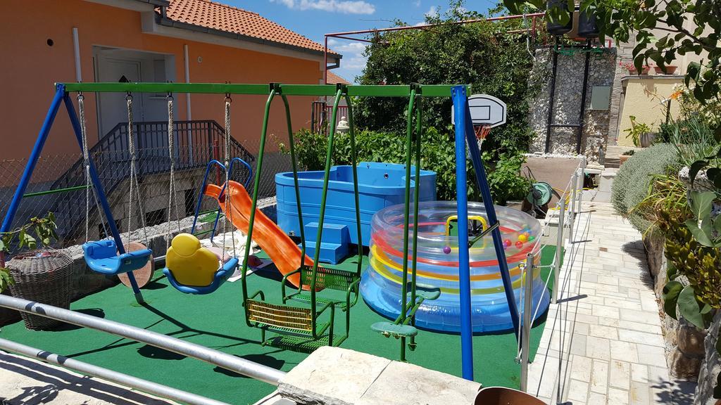 Apartment Mario Dramalj Ngoại thất bức ảnh